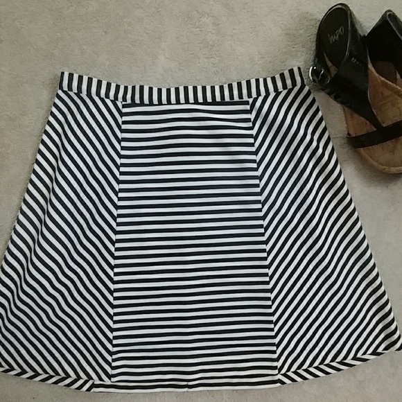 Michael Kors Dresses & Skirts - Michael Kors Striped Skater Skirt NWOT